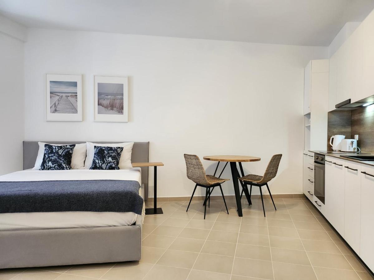 Elisos Studio Apartment Vlorë Eksteriør bilde